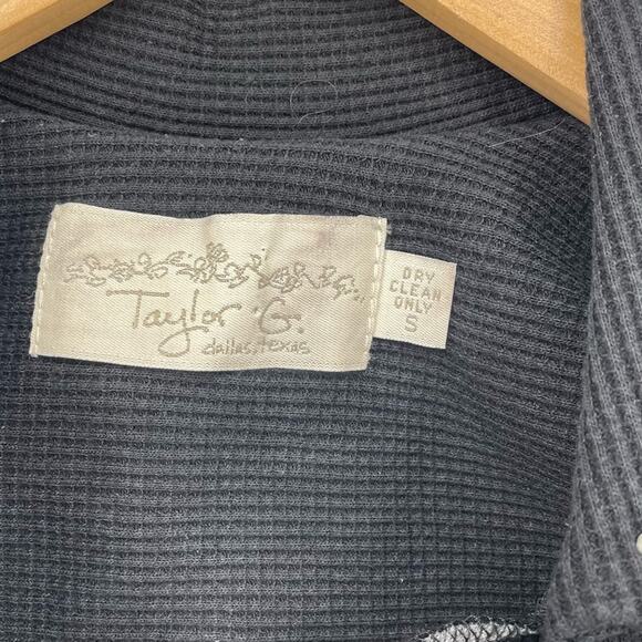 Taylor G Black Waffle Knit Floral Cardigan Sweater Unique Size Small - Picture 5 of 7